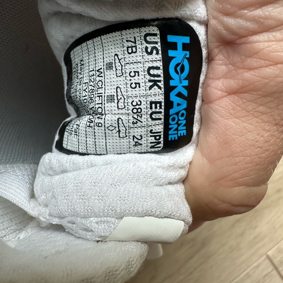 Hoka one one Women's Clifton 9 White Running Shoes Sz 7 - Picture 6 of 6